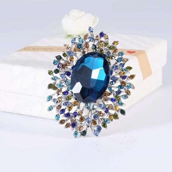 NEW BLUE FACETED SAPPHIRE FASHION JEWELRY MULTI COLORED SHINY BROOCH/SCARF PIN - Picture 4 of 5